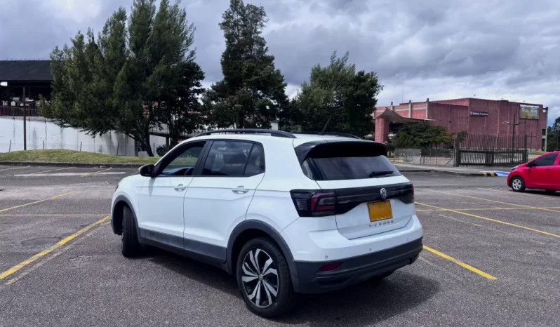 VOLKSWAGEN T-CROSS TRENDLINE TP 1600CC 6AB ABS CT R17 lleno