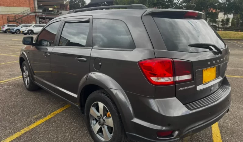 DODGE JOURNEY SE/EXPRESS (FL) TP 2400CC 7PSJ 4X2 lleno