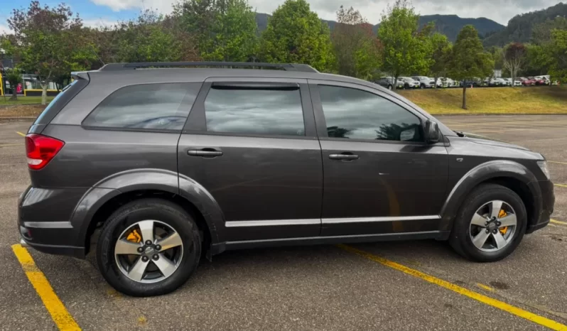 DODGE JOURNEY SE/EXPRESS (FL) TP 2400CC 7PSJ 4X2 lleno