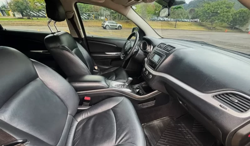 DODGE JOURNEY SE/EXPRESS (FL) TP 2400CC 7PSJ 4X2 lleno