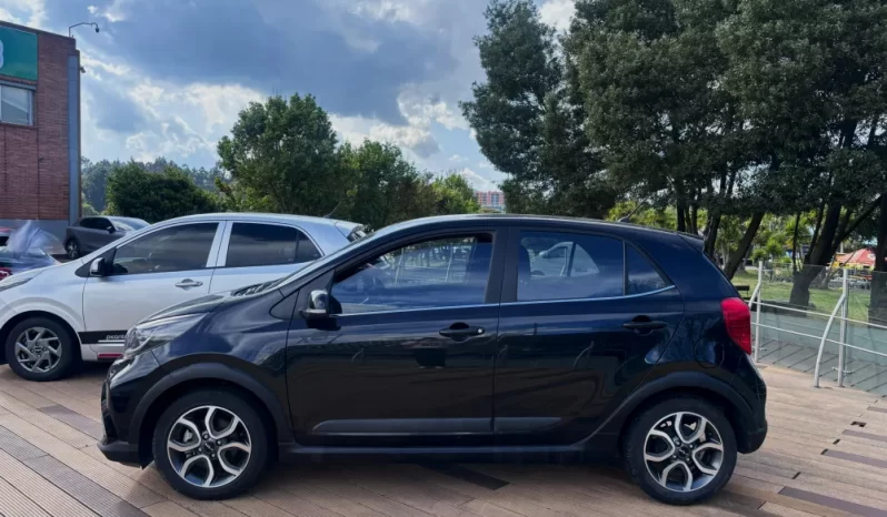 KIA PICANTO (3) (FL)X-LINE MT 1250 CC 6AB ABS AA R15 lleno